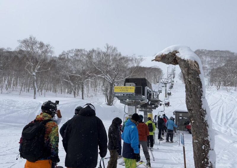 ニセコ グランヒラフスキー場 スインギングモンキーペアリフト