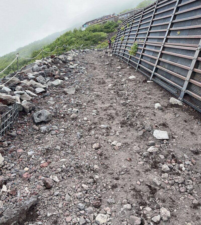 富士山 吉田ルート 登山道 六合目付近